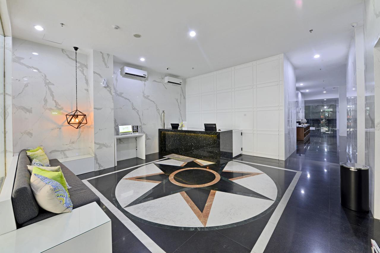 Whiz Hotel Falatehan Jakarta Eksteriør billede