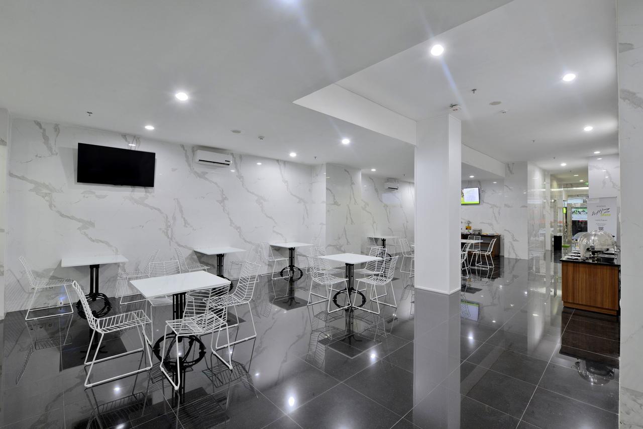 Whiz Hotel Falatehan Jakarta Eksteriør billede