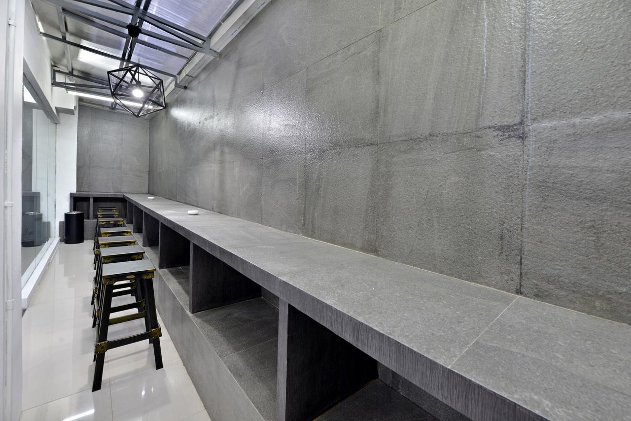 Whiz Hotel Falatehan Jakarta Eksteriør billede